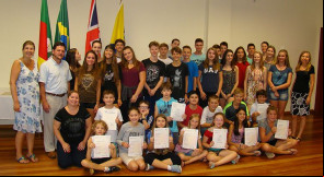 Estudantes recebem certificados de Proficiência em Língua Inglesa