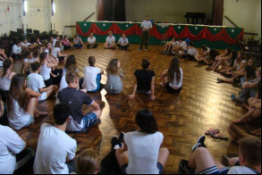 Turmas do IEI participam de oficina de capoeira