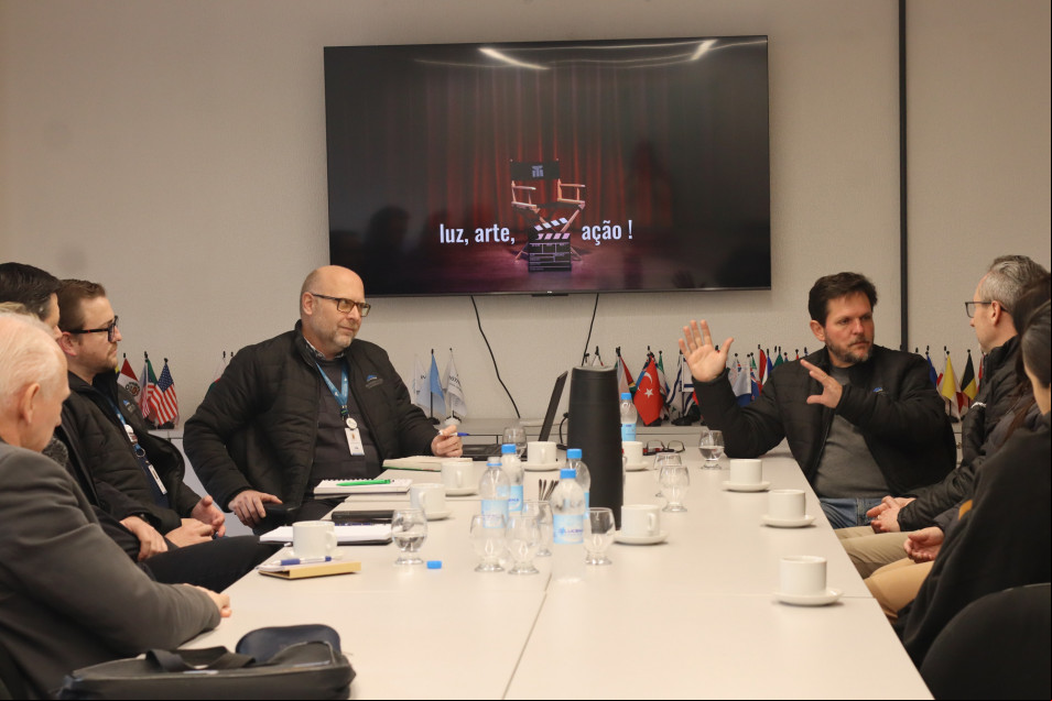Instituto Ivoti recebe Sicredi Pioneira e avança em parcerias estratégicas para o projeto do novo Teatro